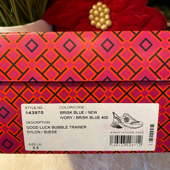 TORY BURCH GOOD LUCK BUBBLE TRAINER - Picture 11 of 11